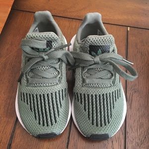 PRICE FIRM Adidas orig swift run toddler shoes